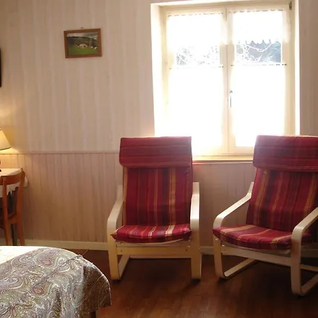 Chalet Quaint Chalet In Ventron With Roofed Terrace *