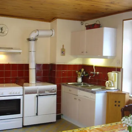 Quaint Chalet In Ventron With Roofed Terrace