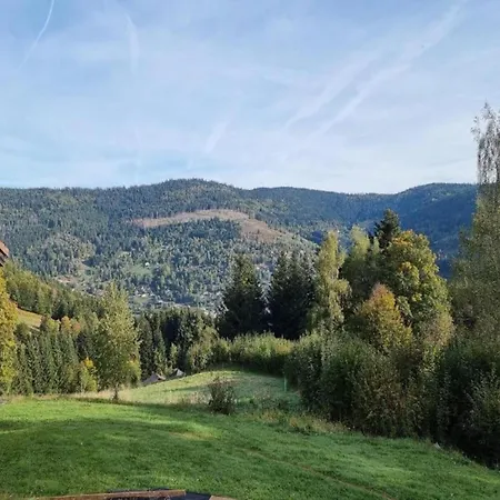 Σαλέ With Hill Views *